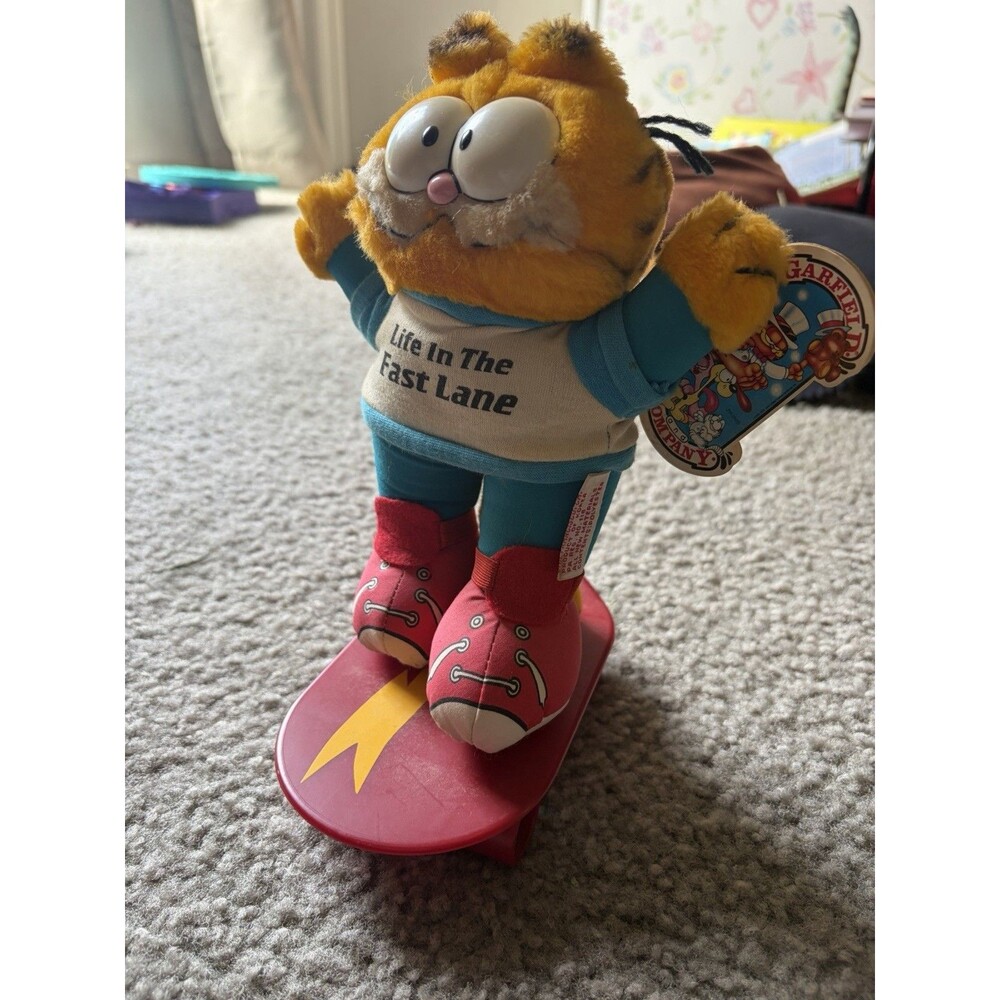 Vintage 1978 9" GARFIELD Plush on Skateboard LIFE IN THE FAST LANE Dankin